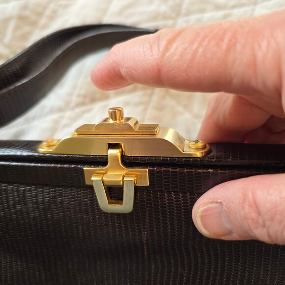 Via Spiga Purse Womens Expresso Snake Embossed Leather Classic Old Money READ - Picture 5 of 16